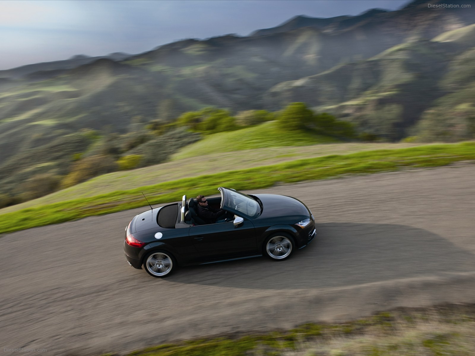 Audi TTS Roadster 2011