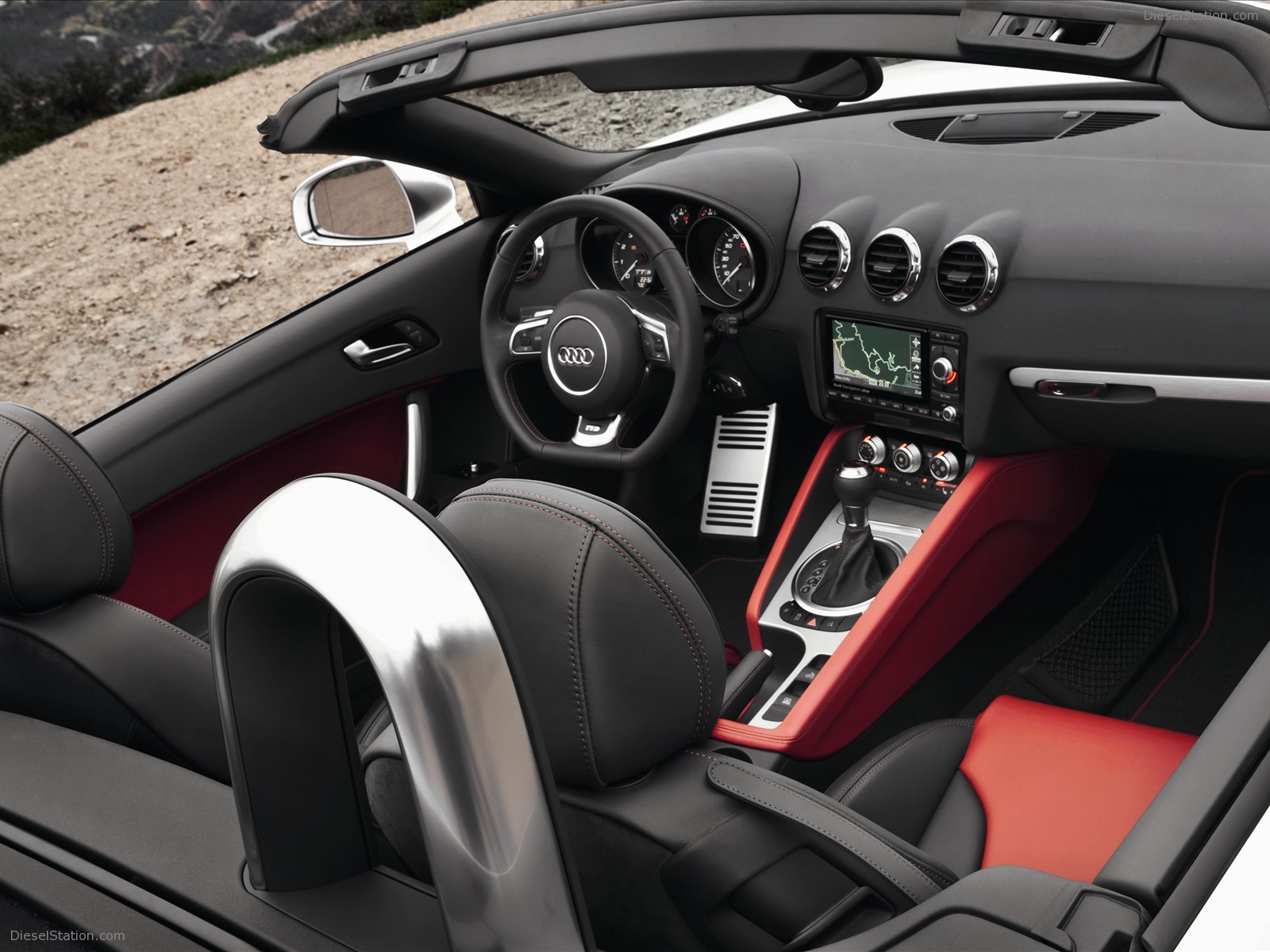 Audi TTS Roadster 2011
