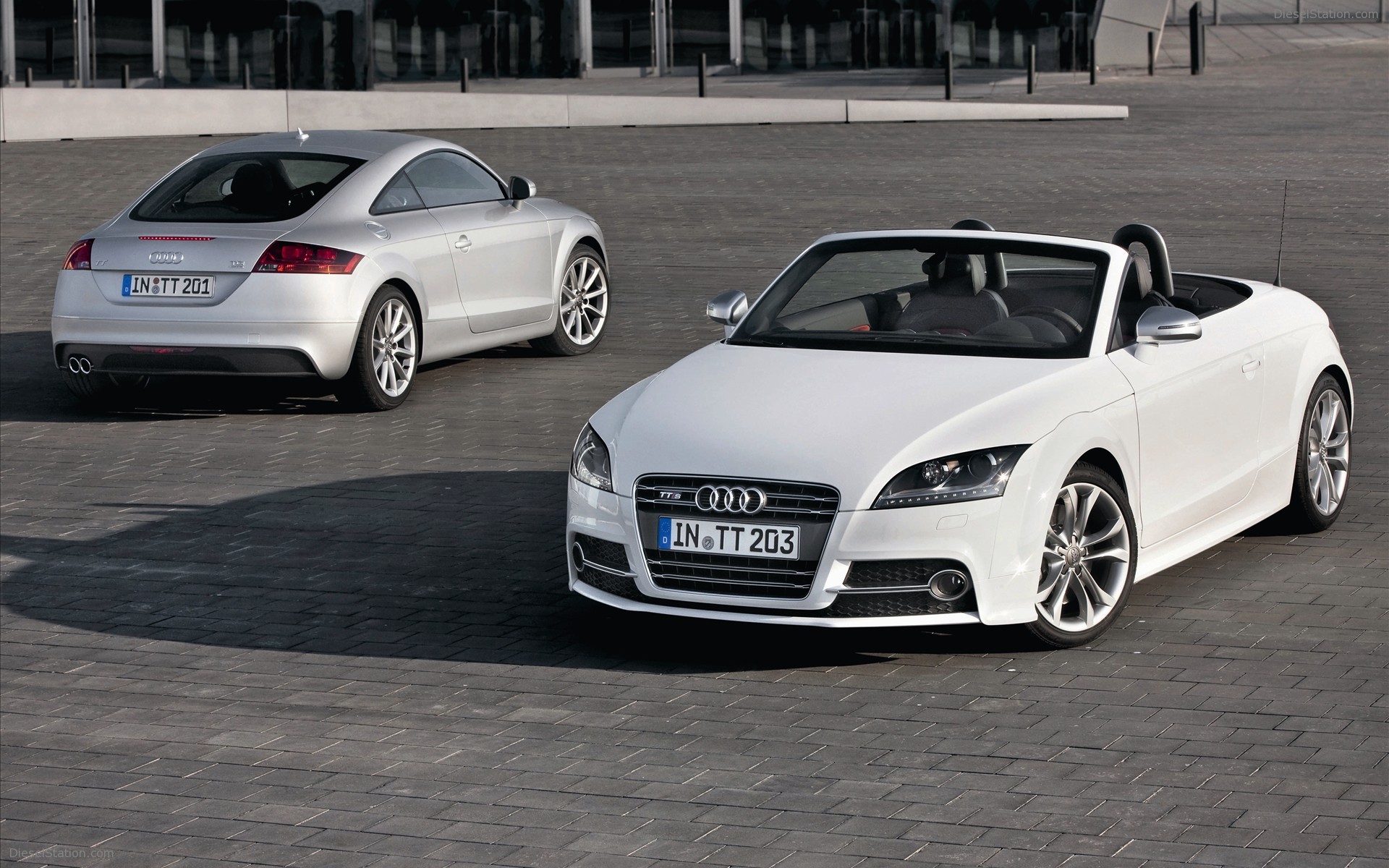 Audi TTS Roadster 2011