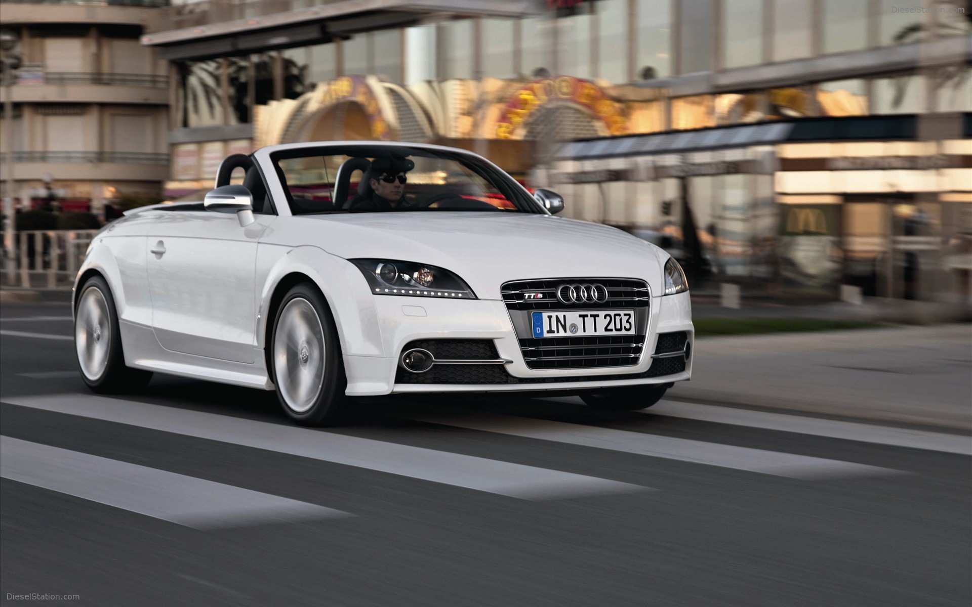 Audi TTS Roadster 2011