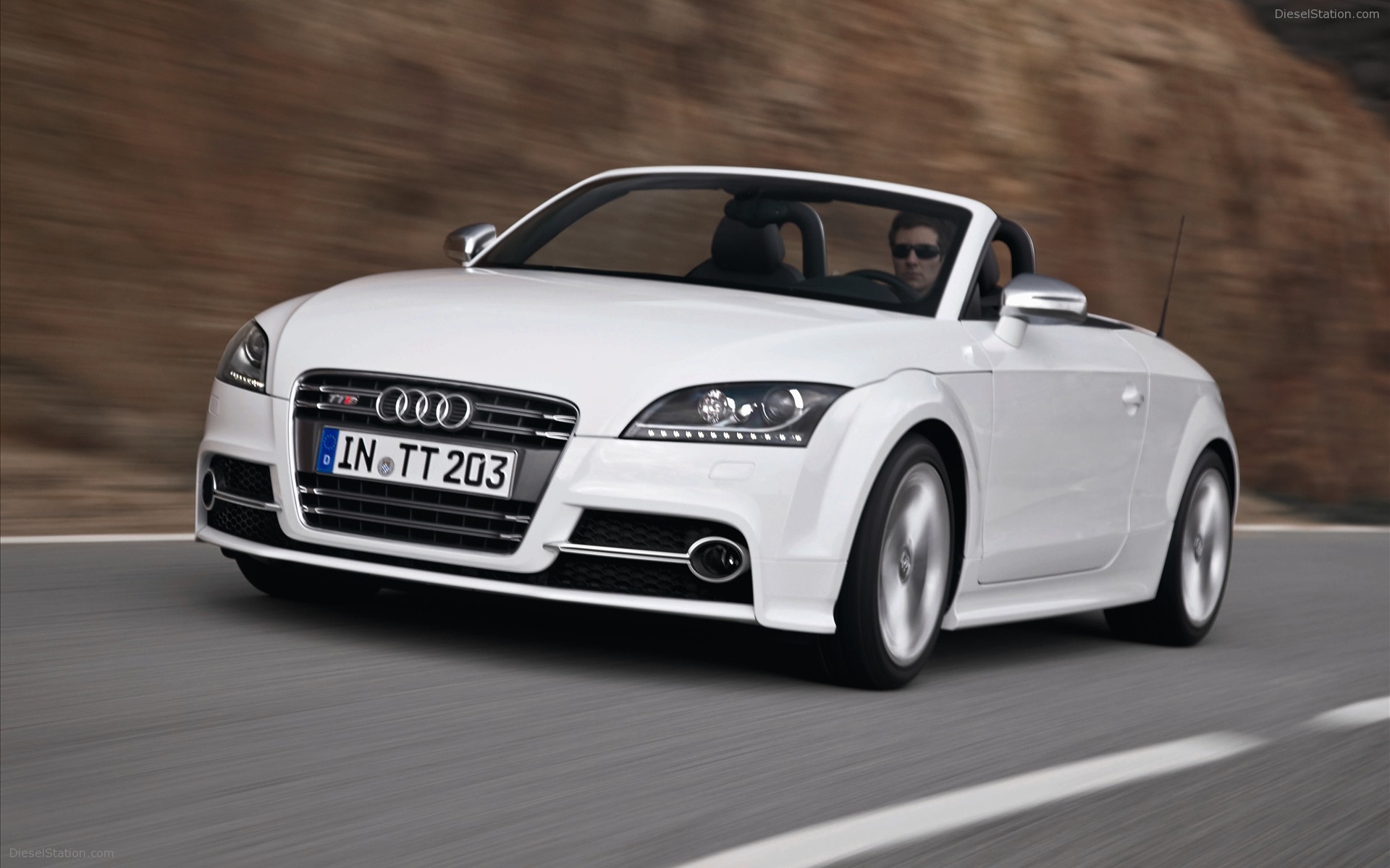 Audi TTS Roadster 2011