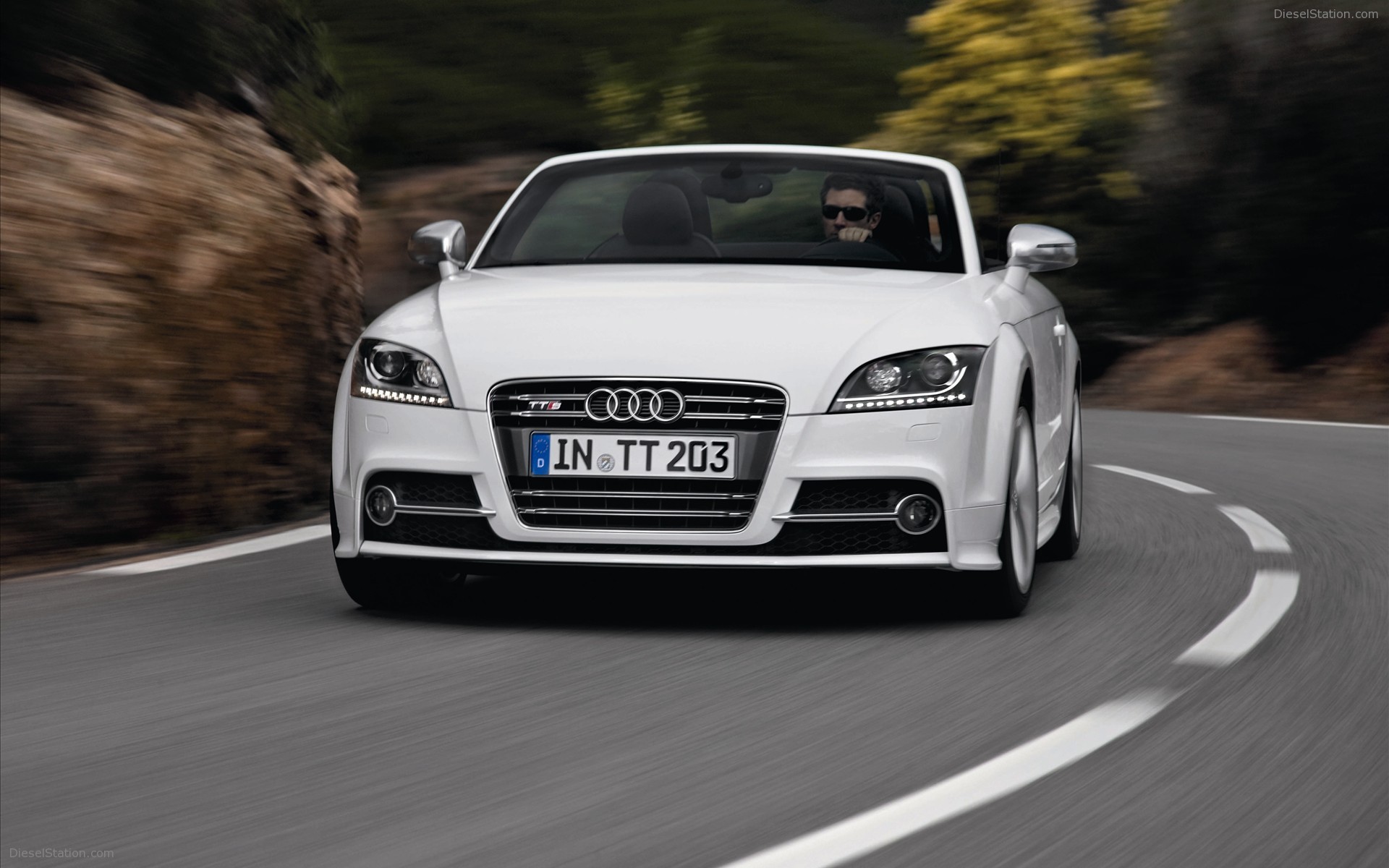 Audi TTS Roadster 2011