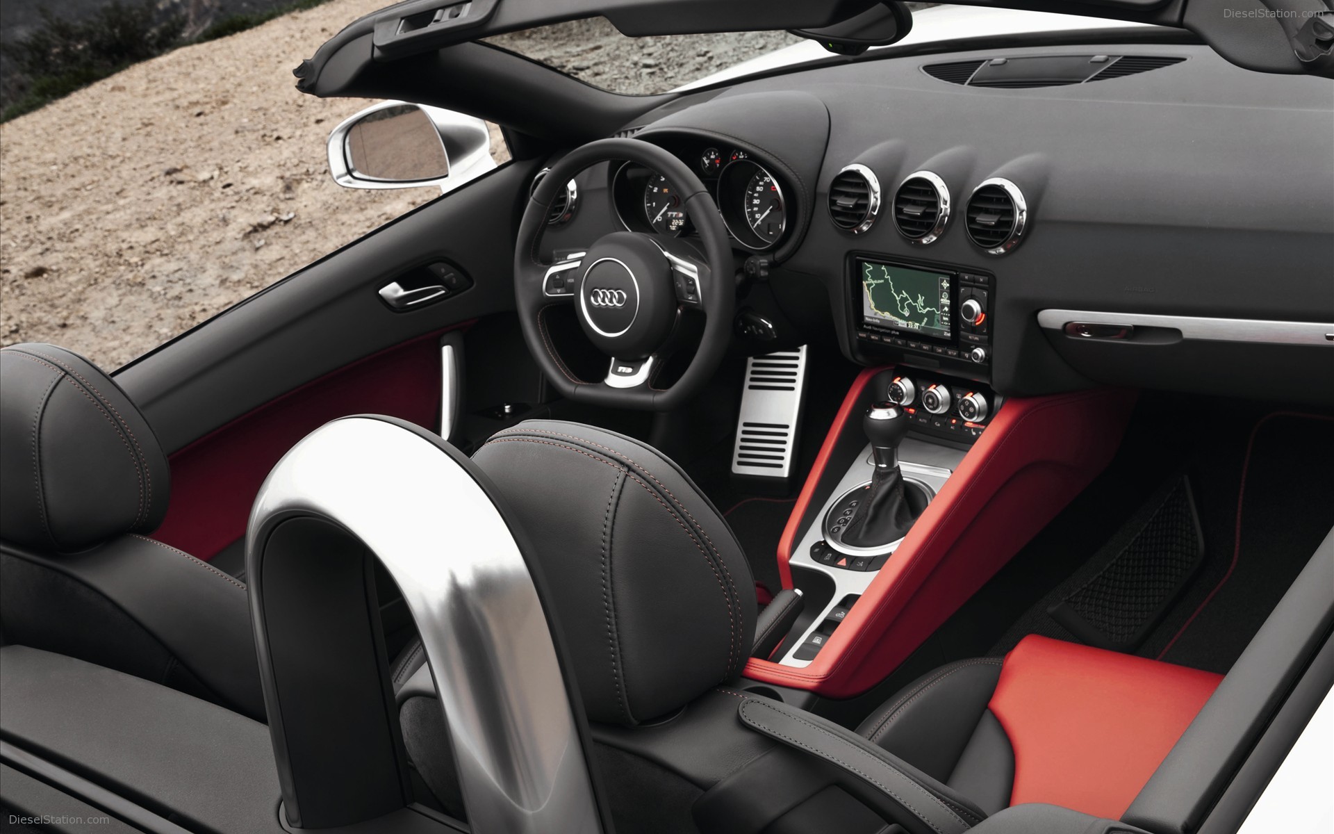 Audi TTS Roadster 2011