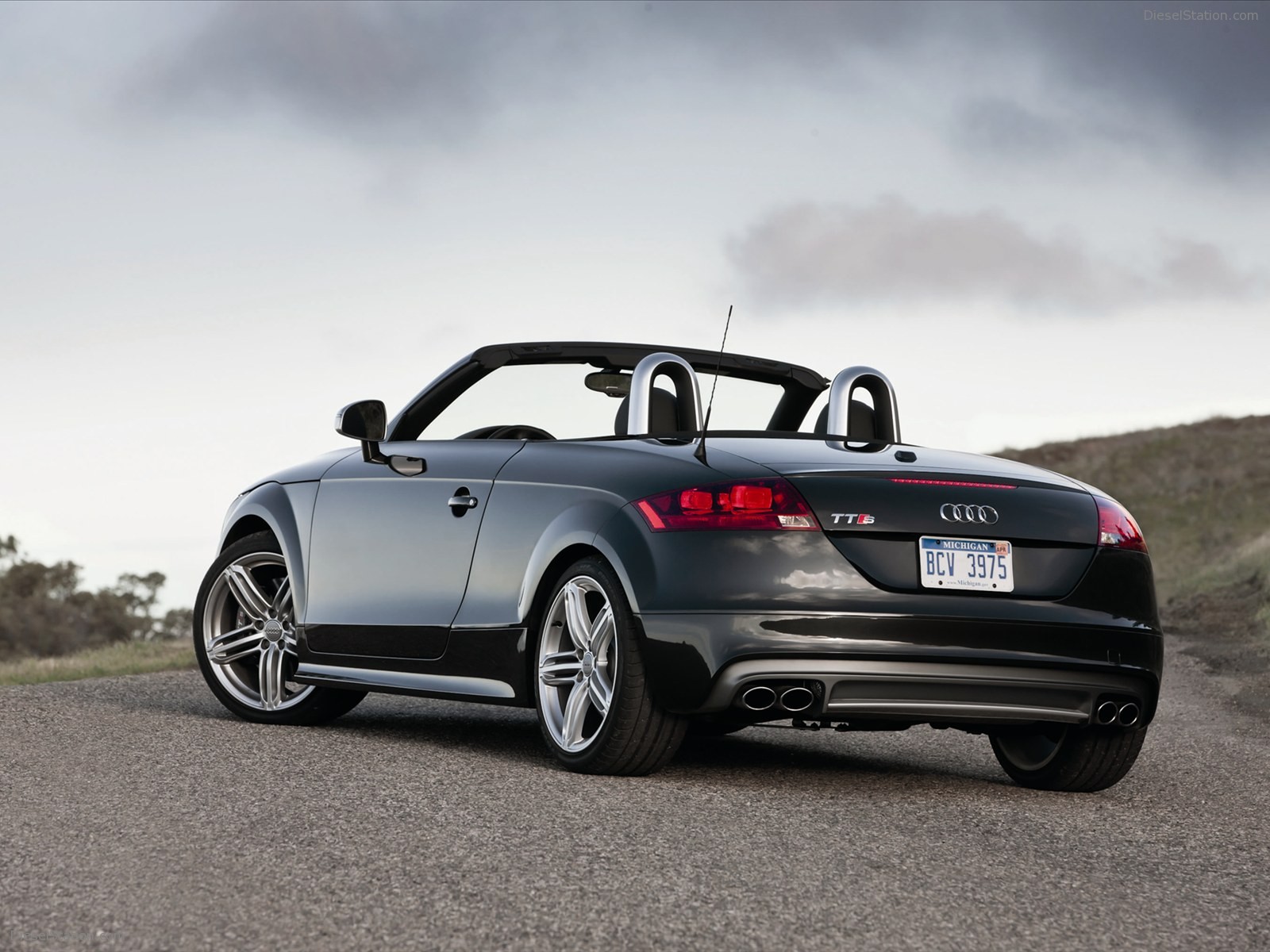 Audi TTS Roadster 2012