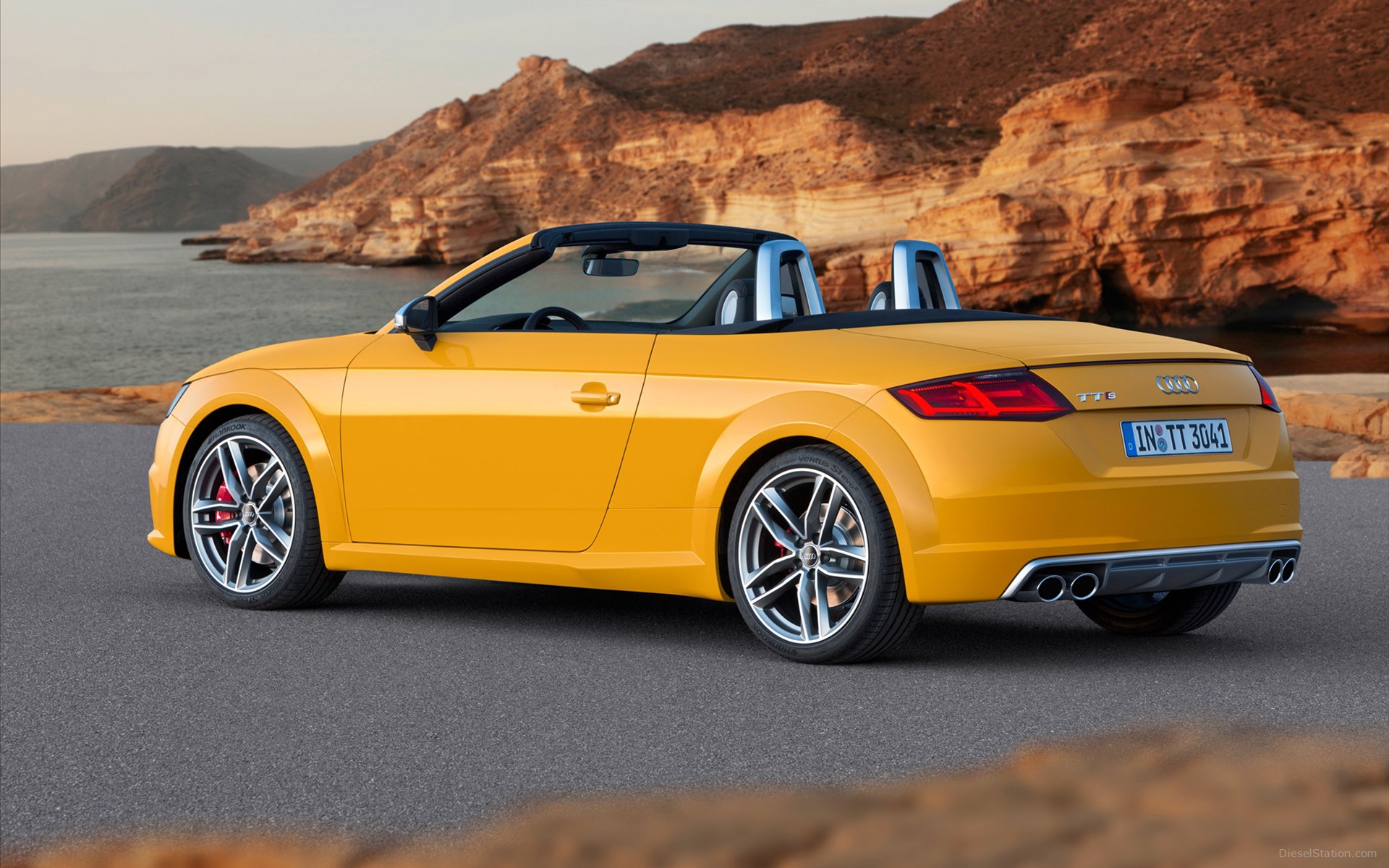 Audi TTS Roadster 2015