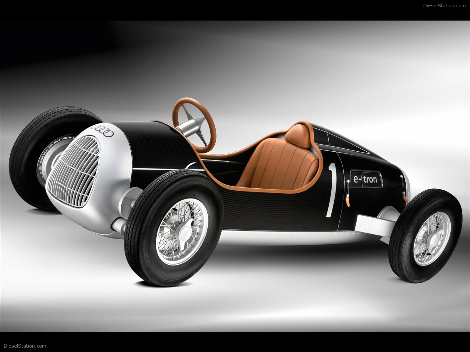 Audi e-tron Concept - 1936 Auto Union Type C Grand Prix car