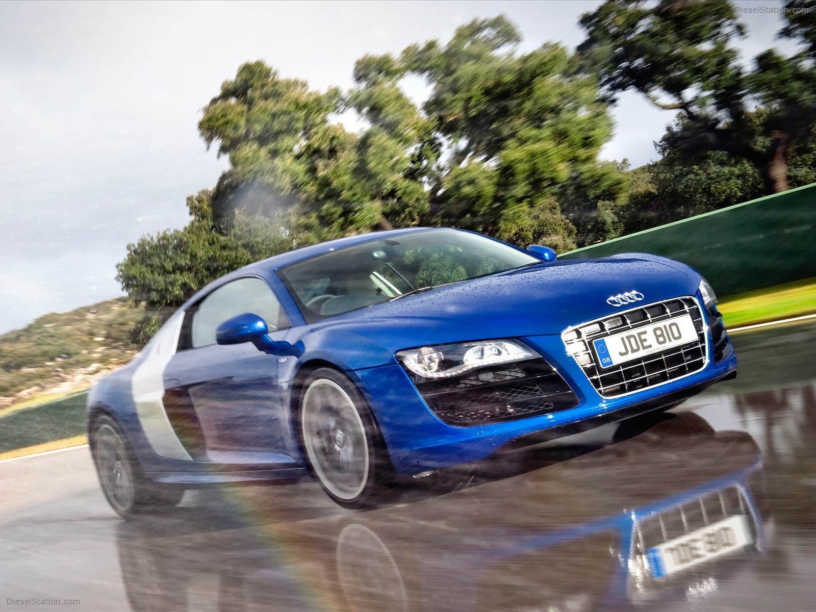 Audi R8 5.2 FSI Quattro New Pictures