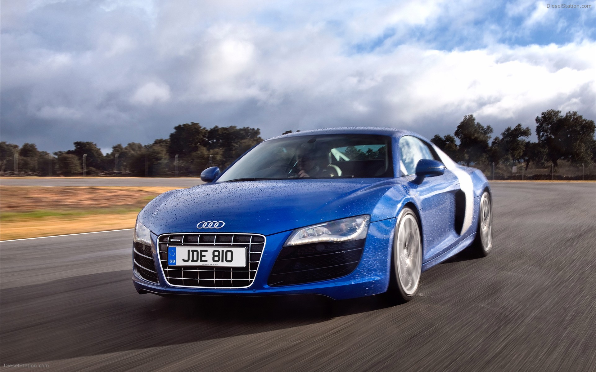 Audi R8 5.2 FSI Quattro New Pictures