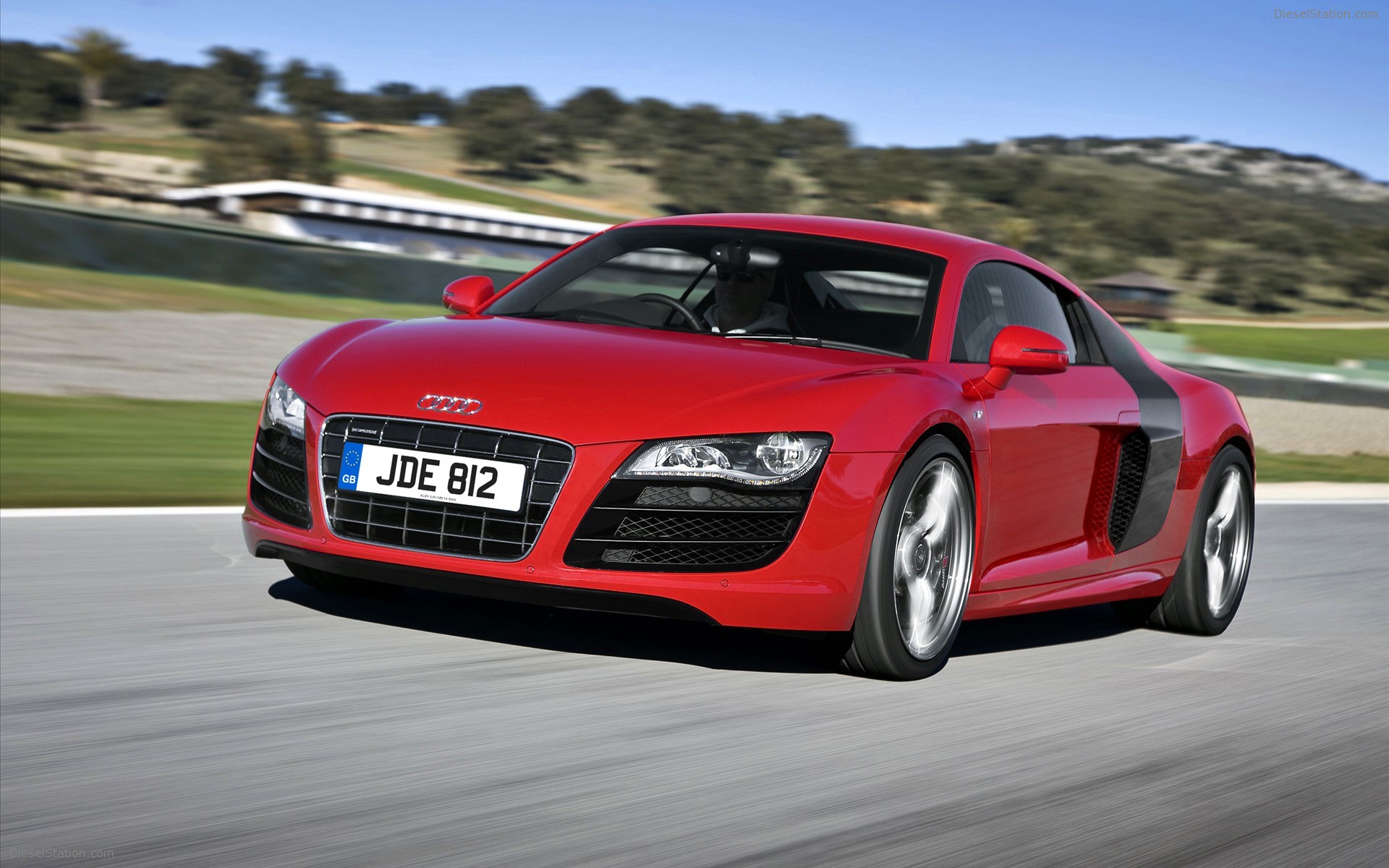 Audi R8 5.2 FSI Quattro New Pictures