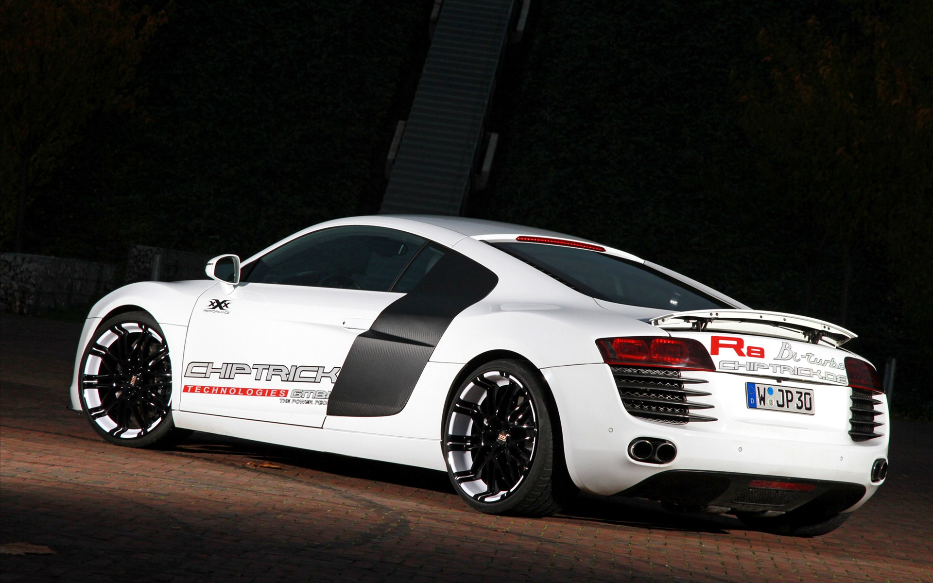 xXx Performance Audi R8 Biturbo 2014