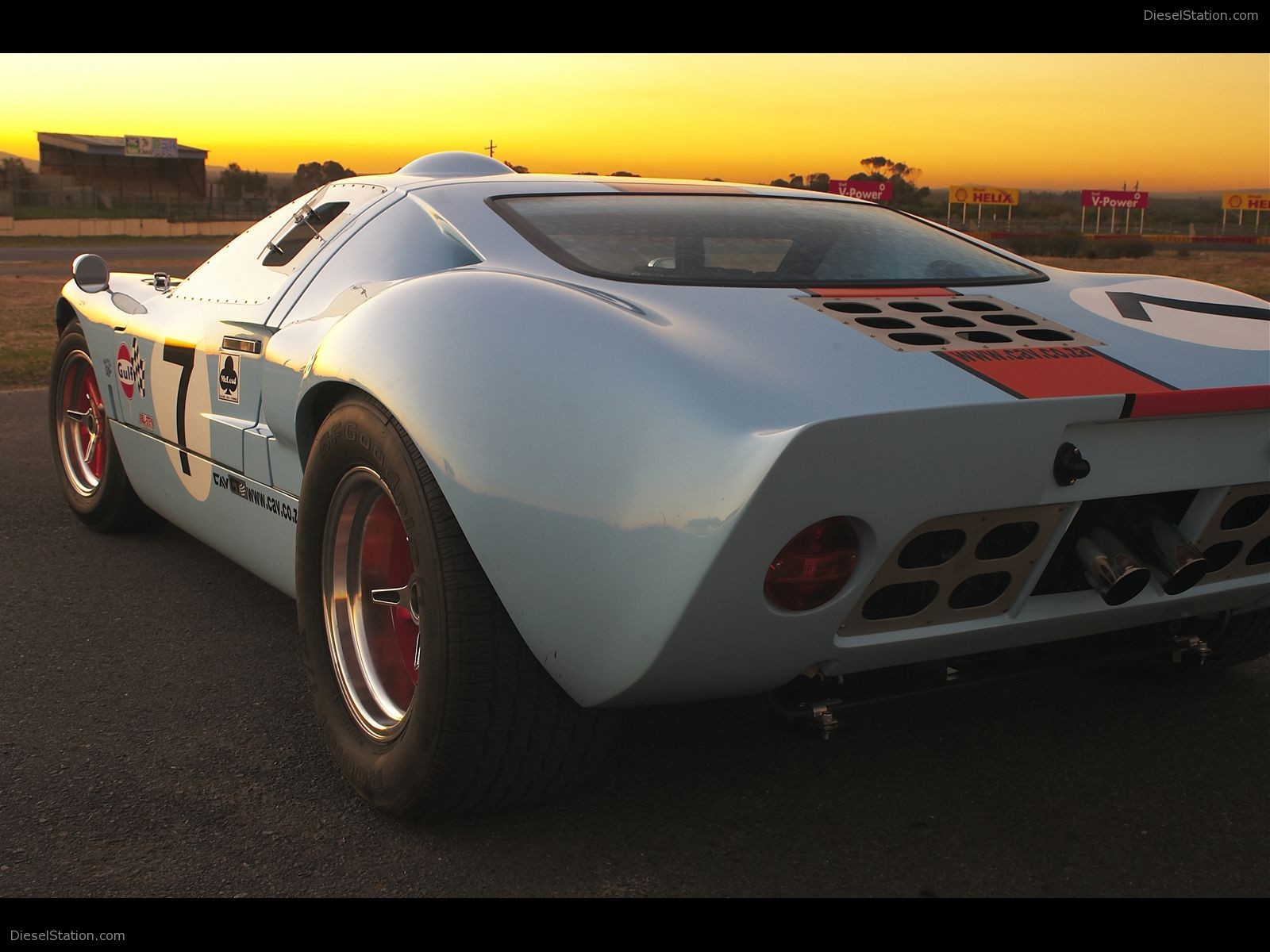 CAV GT Gulf Oil Edition Car Pictures