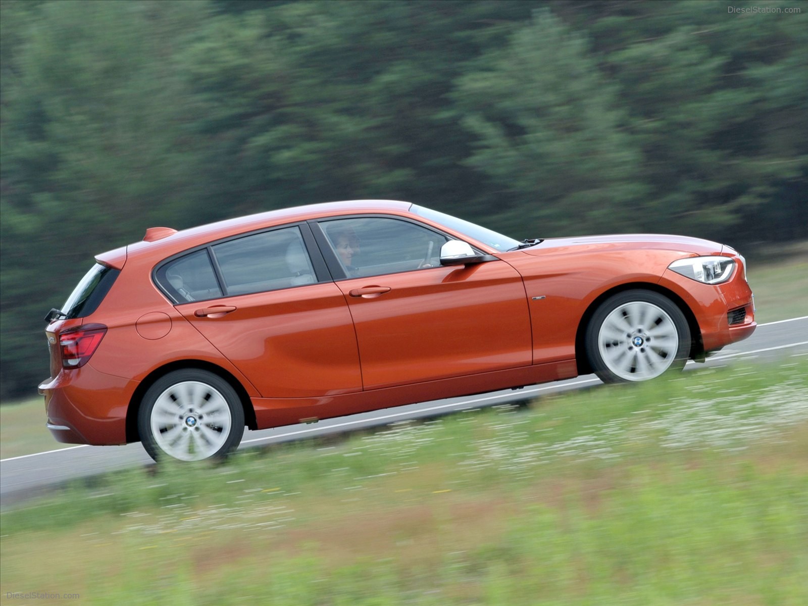 BMW 1-Series Urban Line 2012