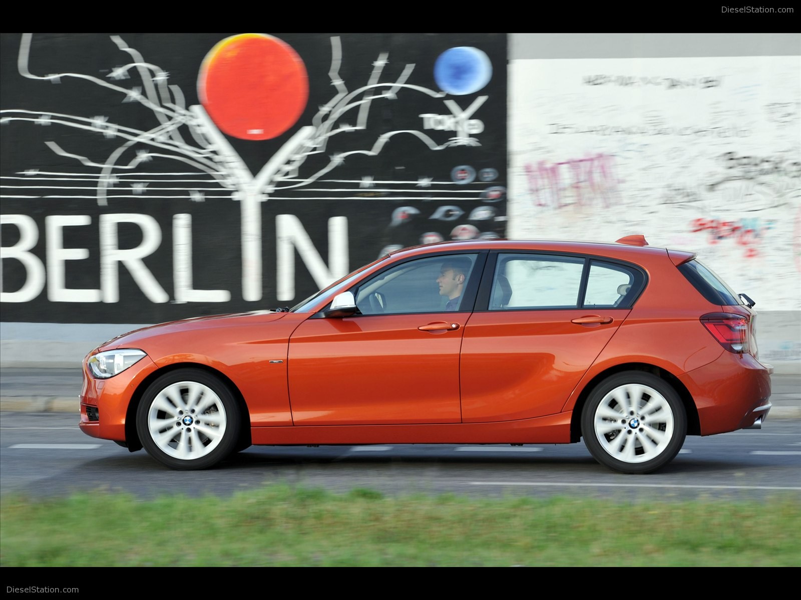 BMW 1-Series Urban Line 2012