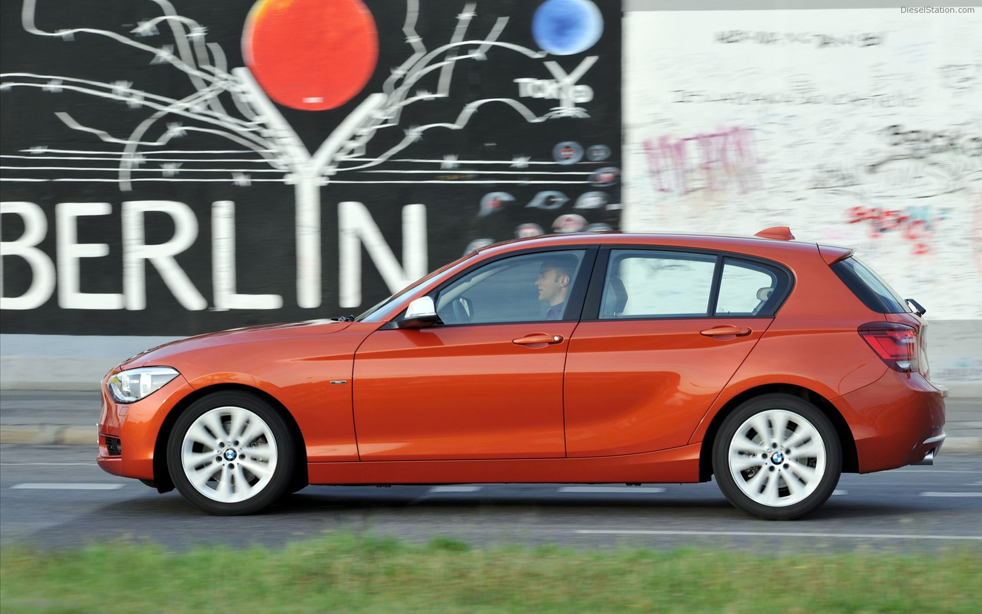 BMW 1-Series Urban Line 2012