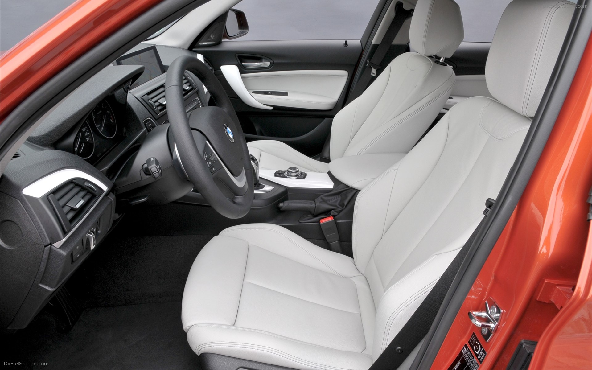 BMW 1-Series Urban Line 2012