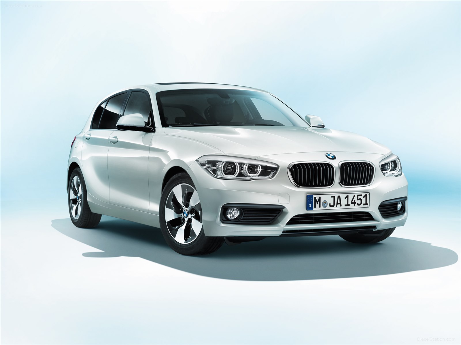 BMW 1-Series 5-Door 2015