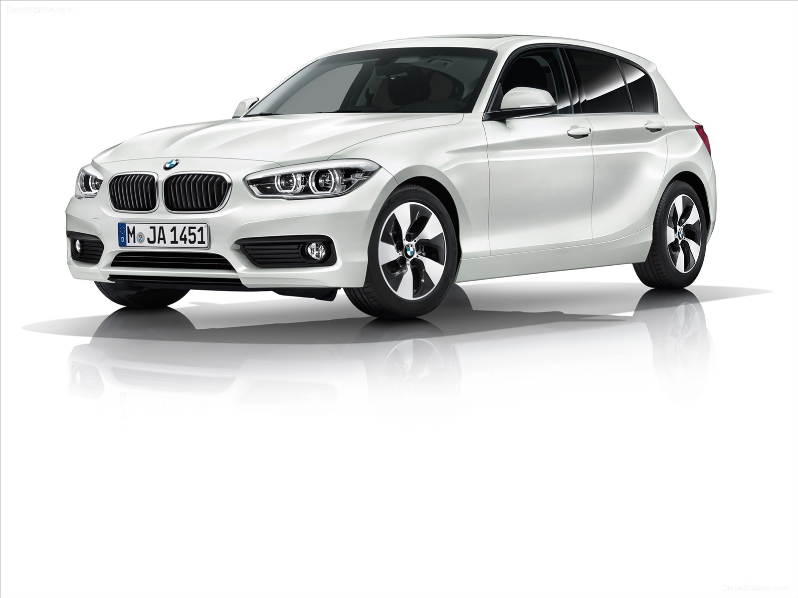 BMW 1-Series 5-Door 2015