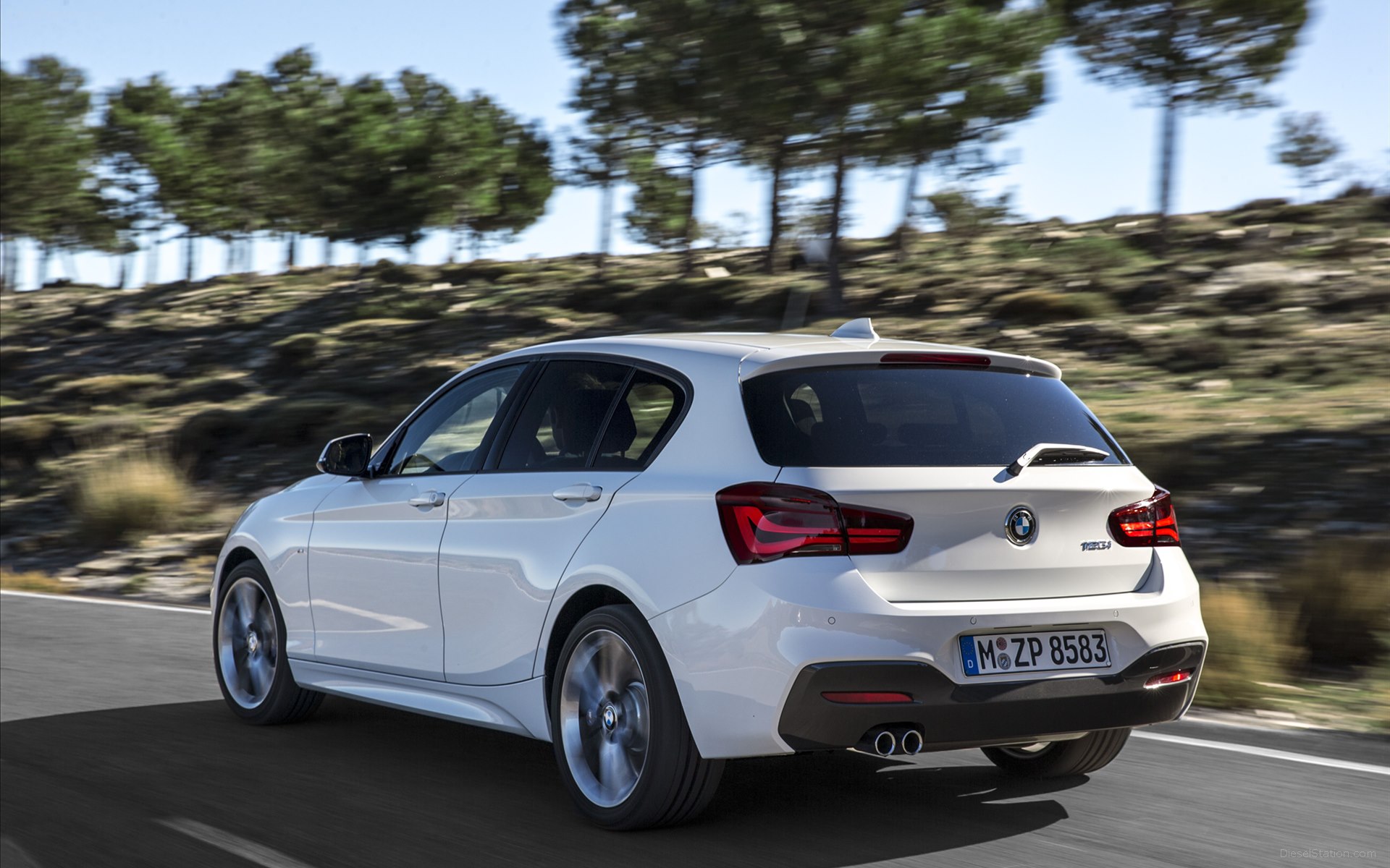 BMW 1-Series 5-Door 2015