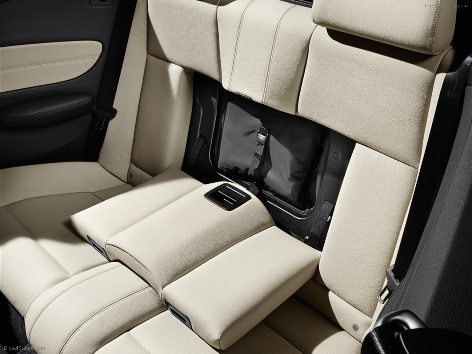 BMW 1-Series Convertible 2012