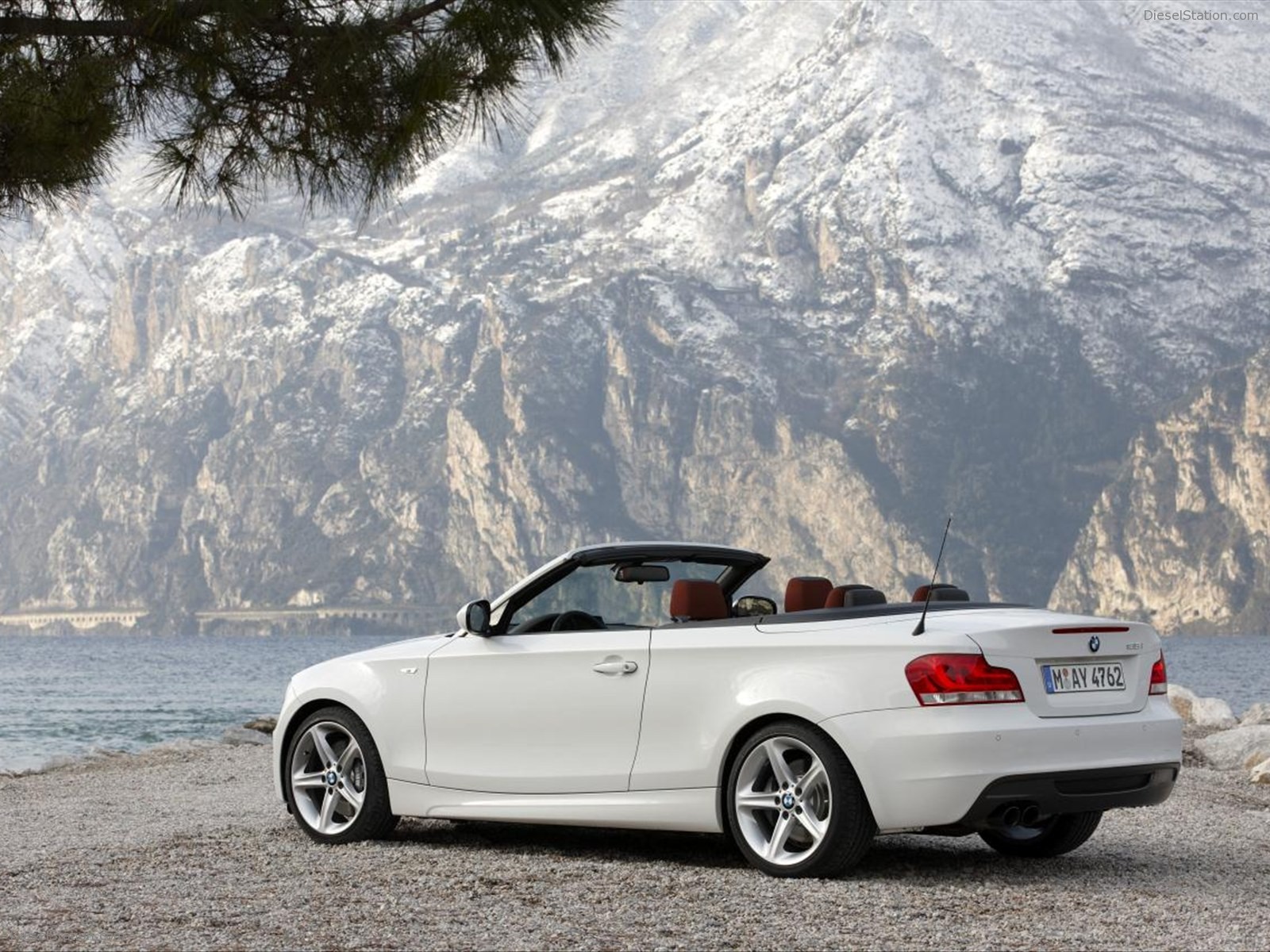 BMW 1-Series Convertible 2012