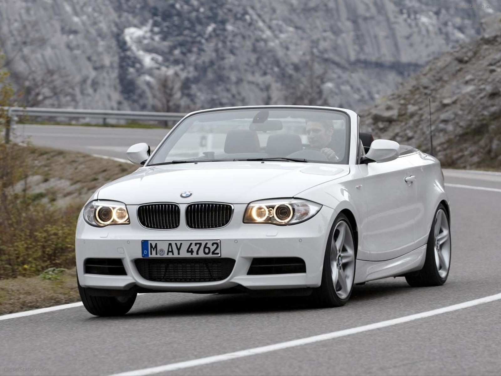 BMW 1-Series Convertible 2012