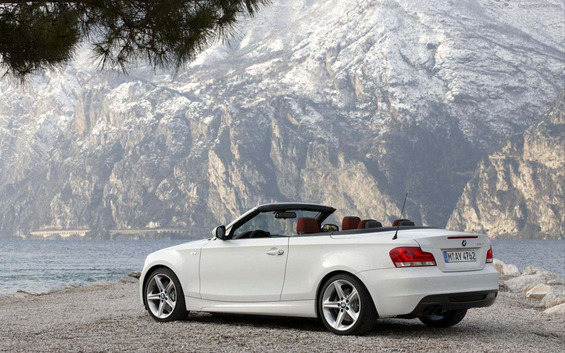 BMW 1-Series Convertible 2012