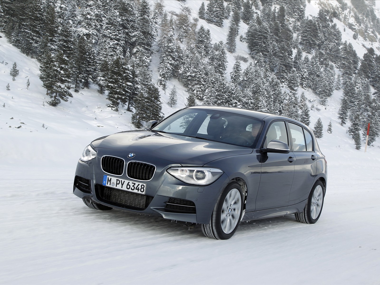 BMW 1 Series xDrive 2013