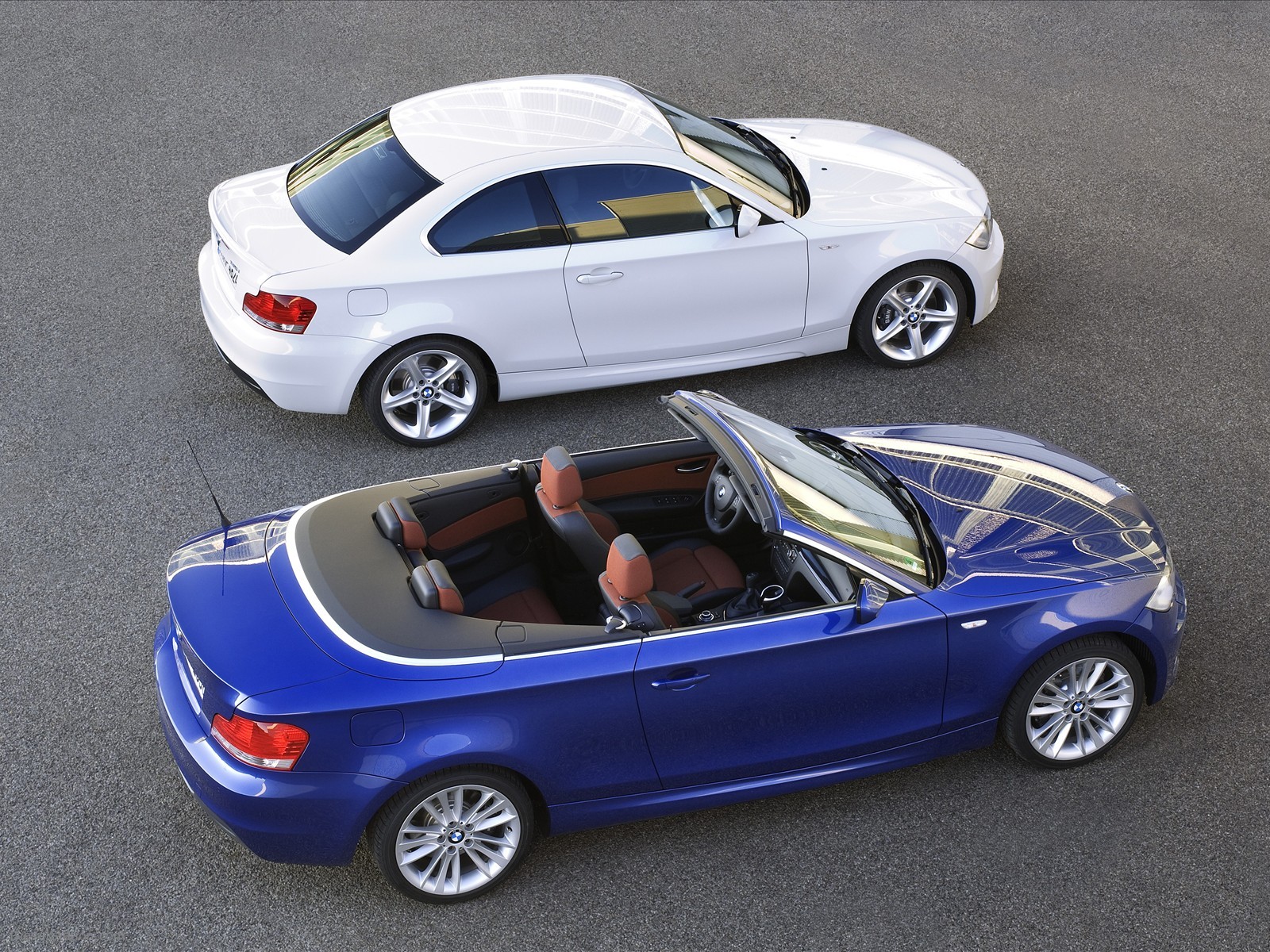 BMW 135i Coupe and Convertible 2011