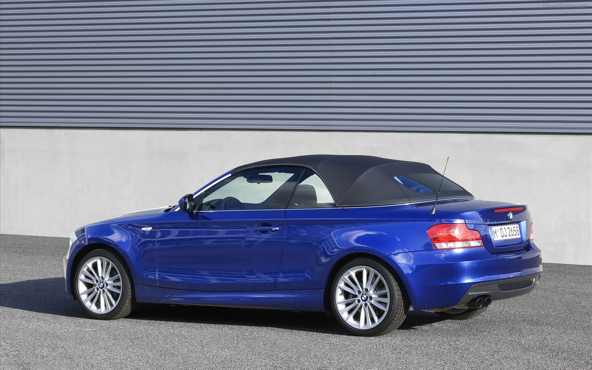 BMW 135i Coupe and Convertible 2011