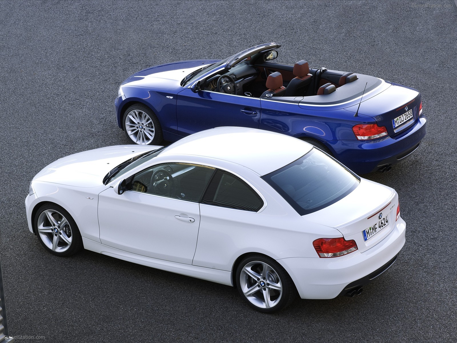 BMW 135i Coupe and Convertible 2011