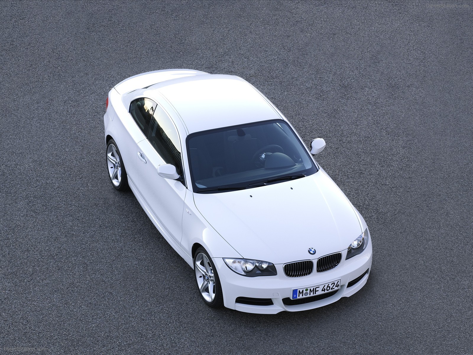 BMW 135i Coupe and Convertible 2011