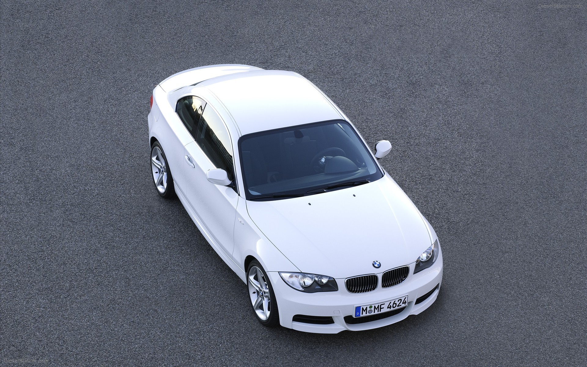 BMW 135i Coupe and Convertible 2011