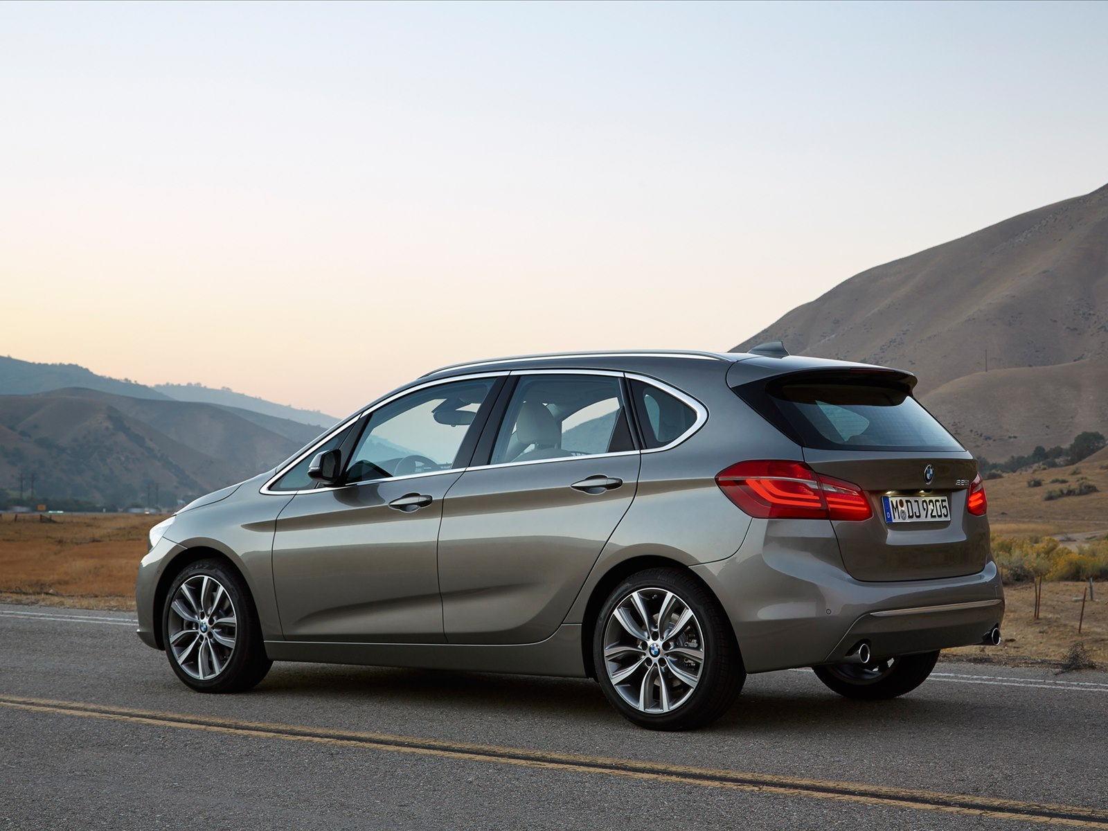 BMW 2-Series Active Tourer 2015
