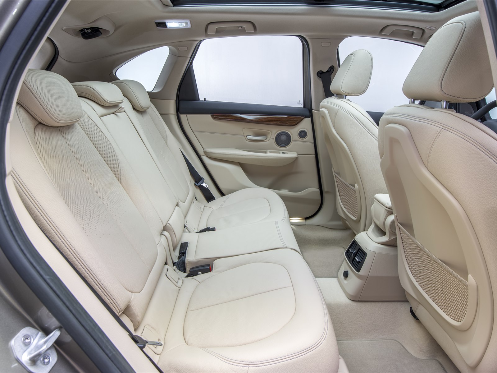 BMW 2-Series Active Tourer 2015