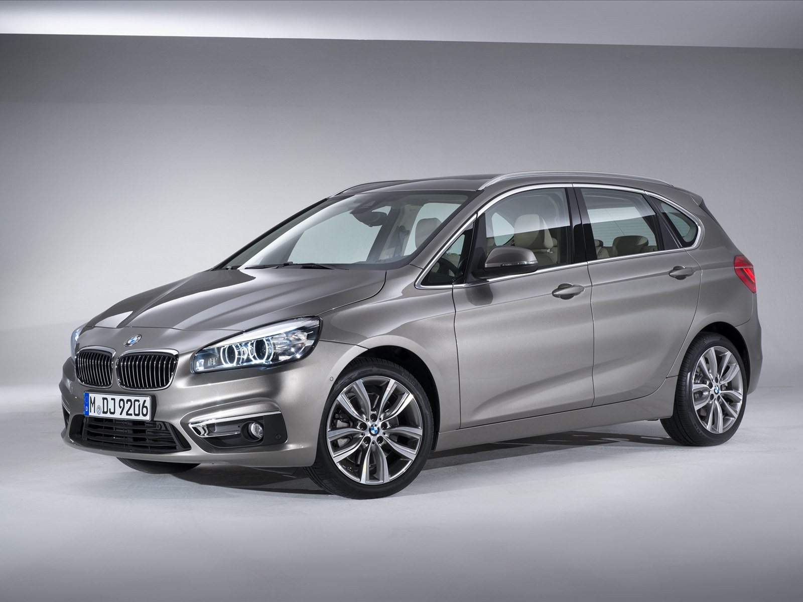 BMW 2-Series Active Tourer 2015