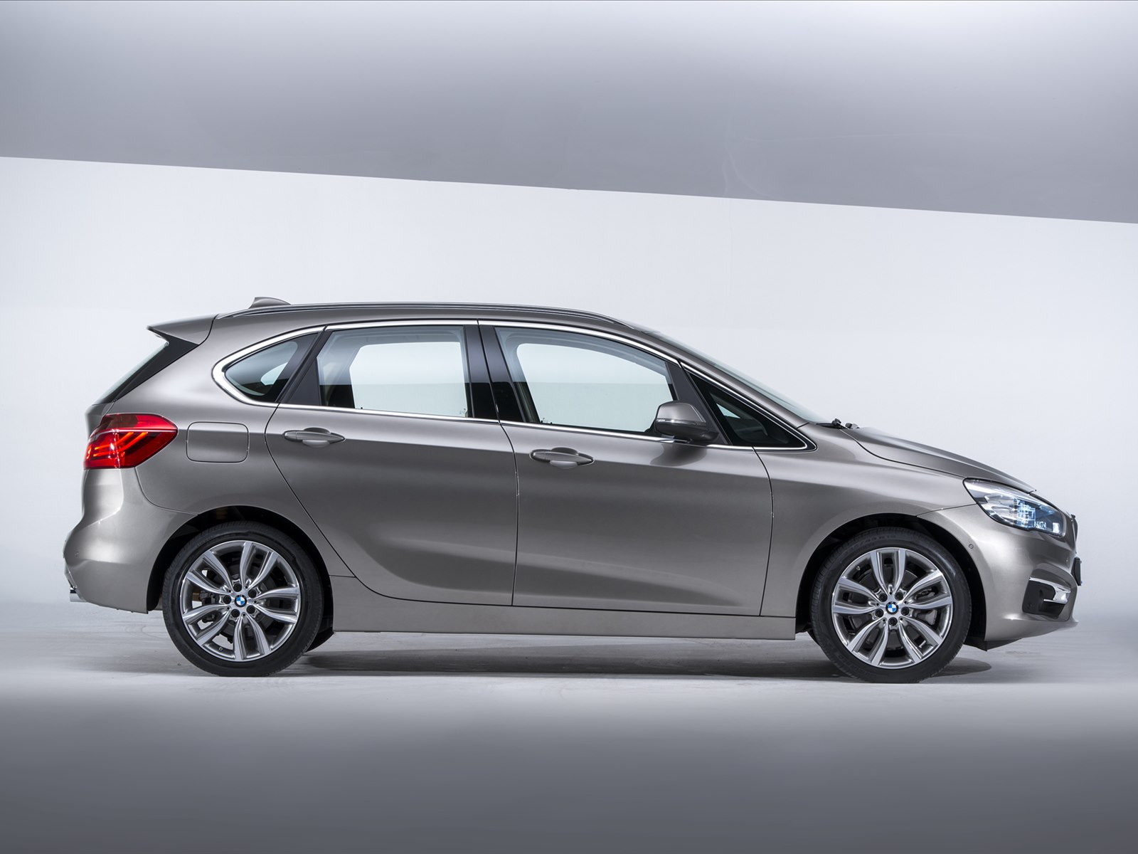 BMW 2-Series Active Tourer 2015