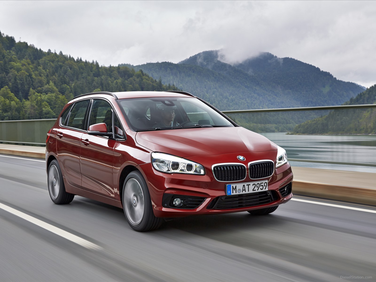 BMW 2-Series Active Tourer 2015