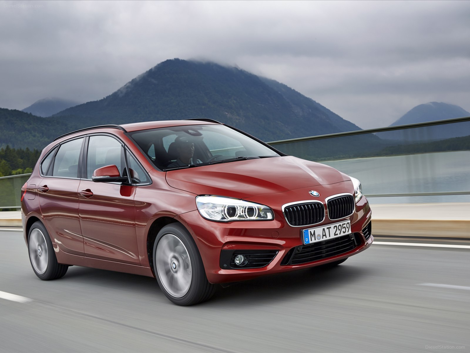 BMW 2-Series Active Tourer 2015