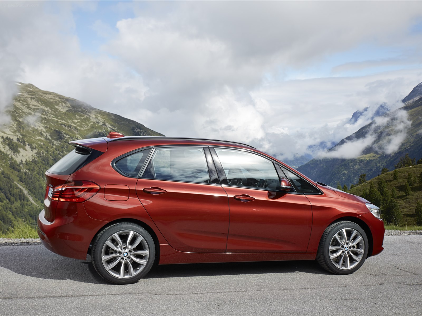 BMW 2-Series Active Tourer 2015