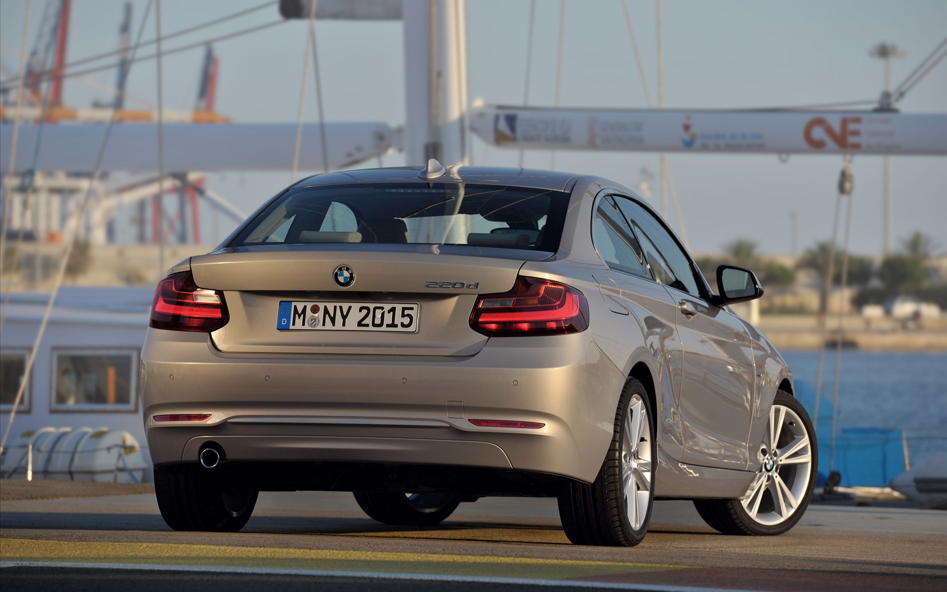 BMW 2-Series Coupe 2014