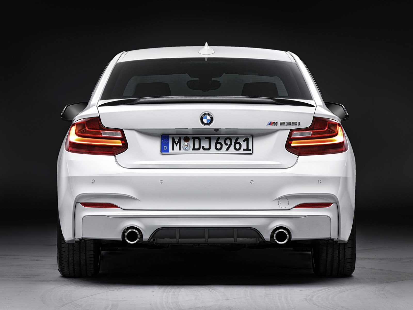 BMW 2-Series Coupe with M Performance Parts 2014 BMW 2-Series Coupe with M Performance Parts 2014
