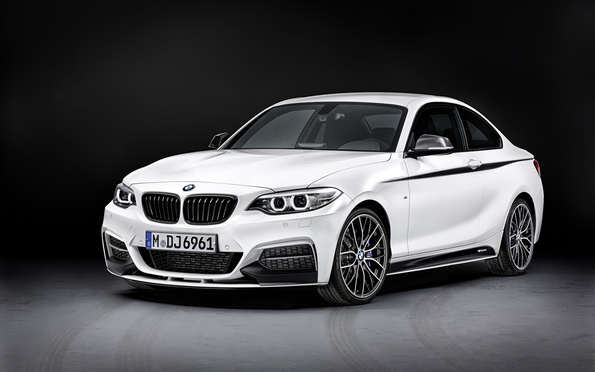 BMW 2-Series Coupe with M Performance Parts 2014 BMW 2-Series Coupe with M Performance Parts 2014