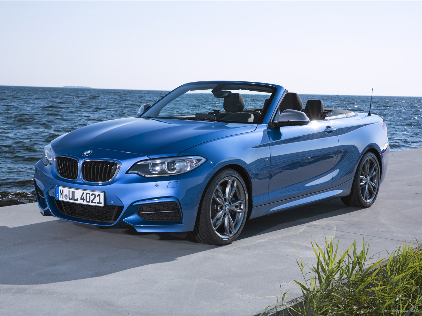 BMW M235i Convertible 2015