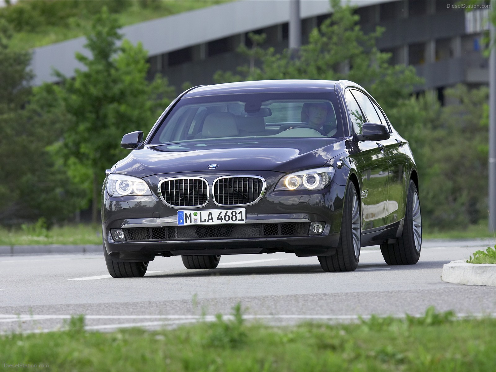 2010 BMW 7-Series High Security
