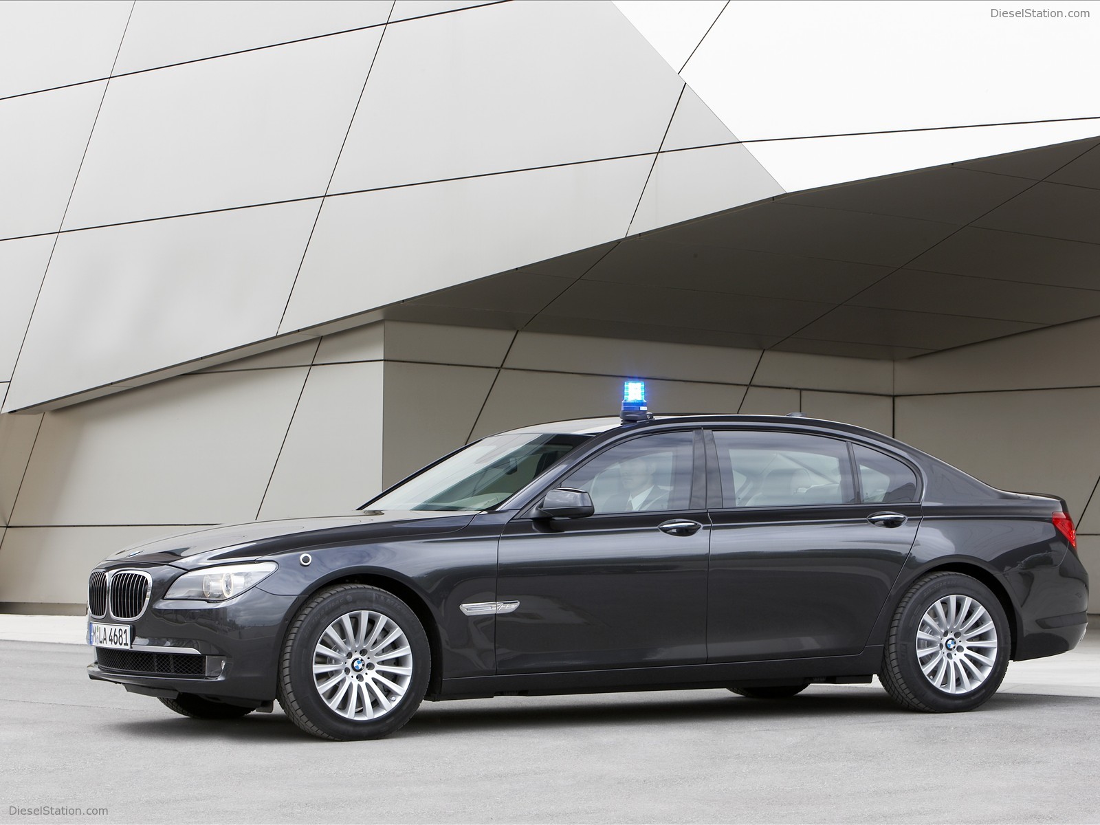 2010 BMW 7-Series High Security