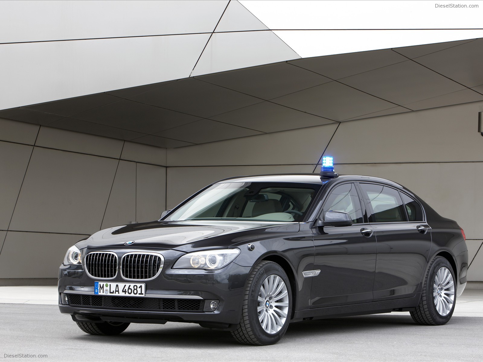 2010 BMW 7-Series High Security