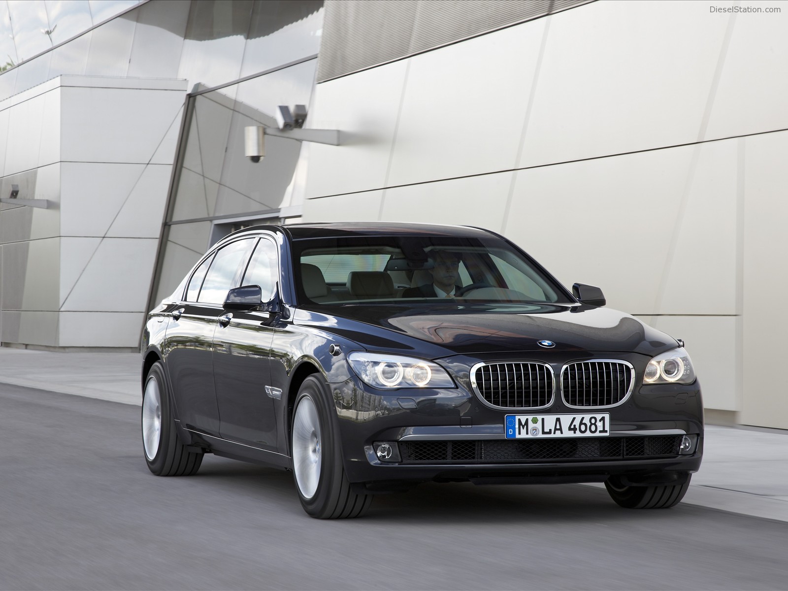 2010 BMW 7-Series High Security