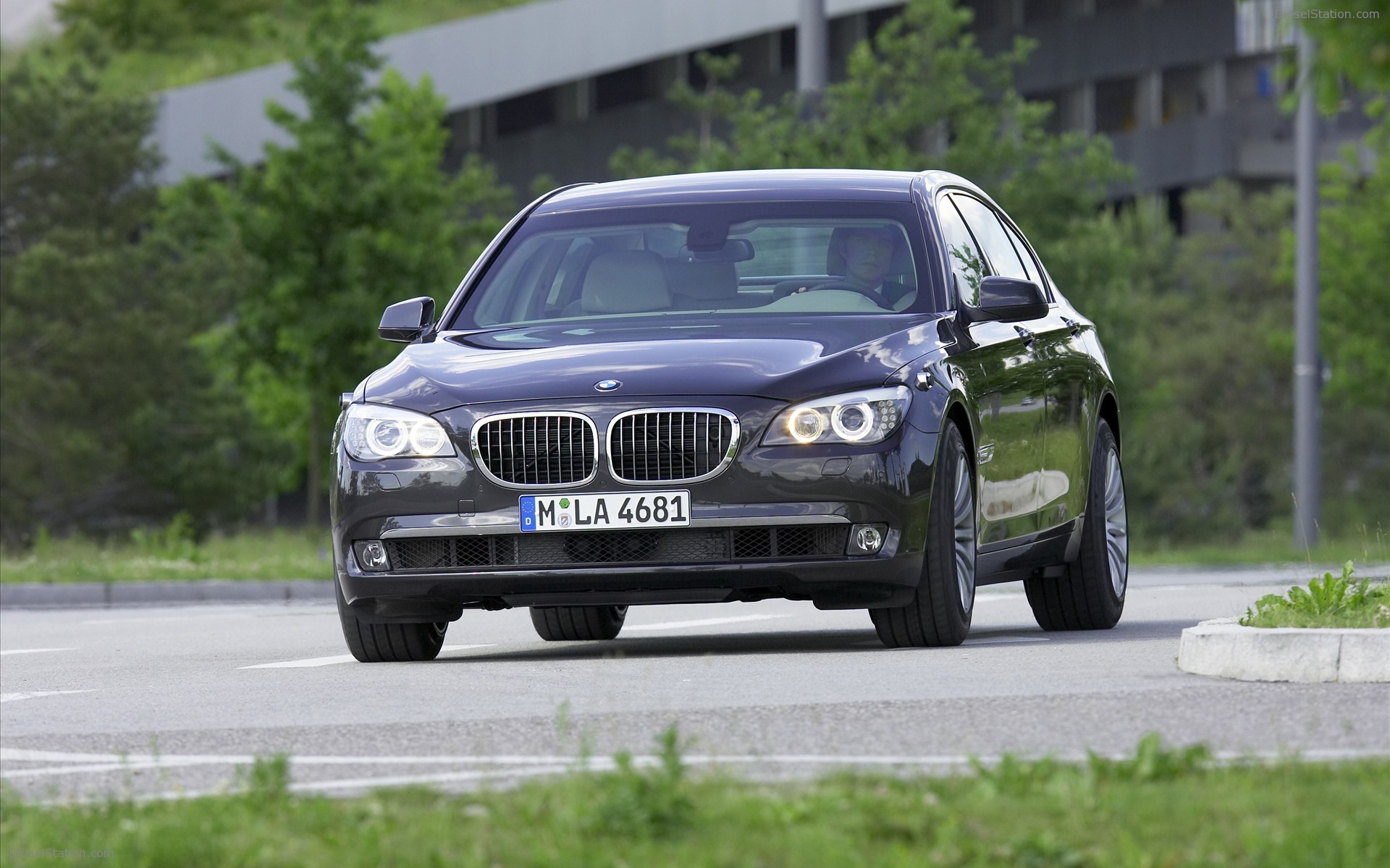 2010 BMW 7-Series High Security