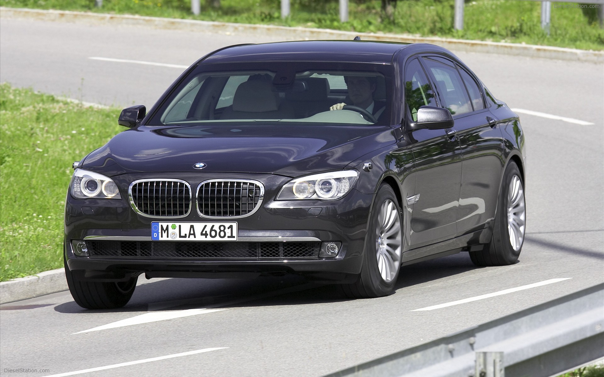 2010 BMW 7-Series High Security