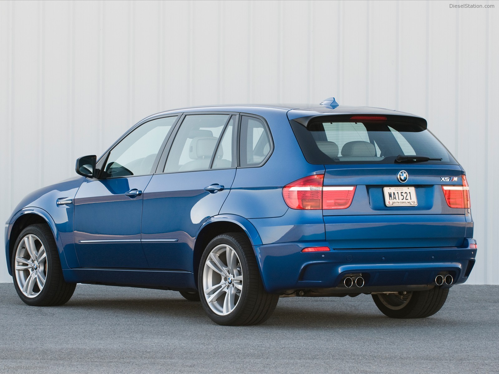 2010 BMW X5 M